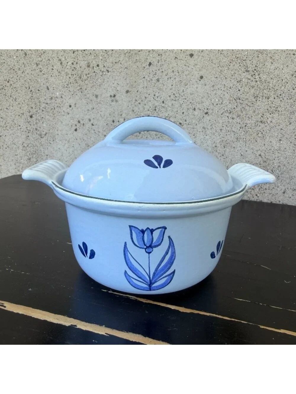 VTG #12 Holland Blue Tulip Enameled Cast Iron Casserole Dish Dutch Oven